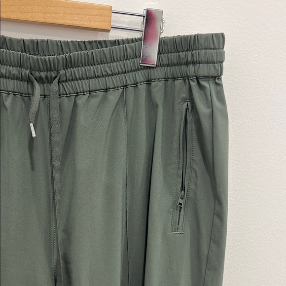 Aritzia TNA Olive Green Pants - Picture 3 of 4